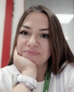 Portrait of Dr. Alina Vlad