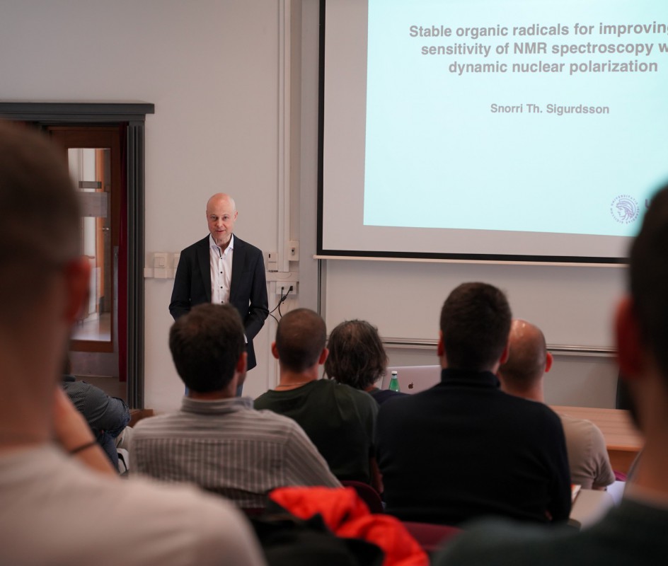Snorri Th. Sigurdsson is invited to talk about Solid-state NMR via DNP Snorri Th. Sigurdsson is invited to talk about Solid-state NMR via DNP