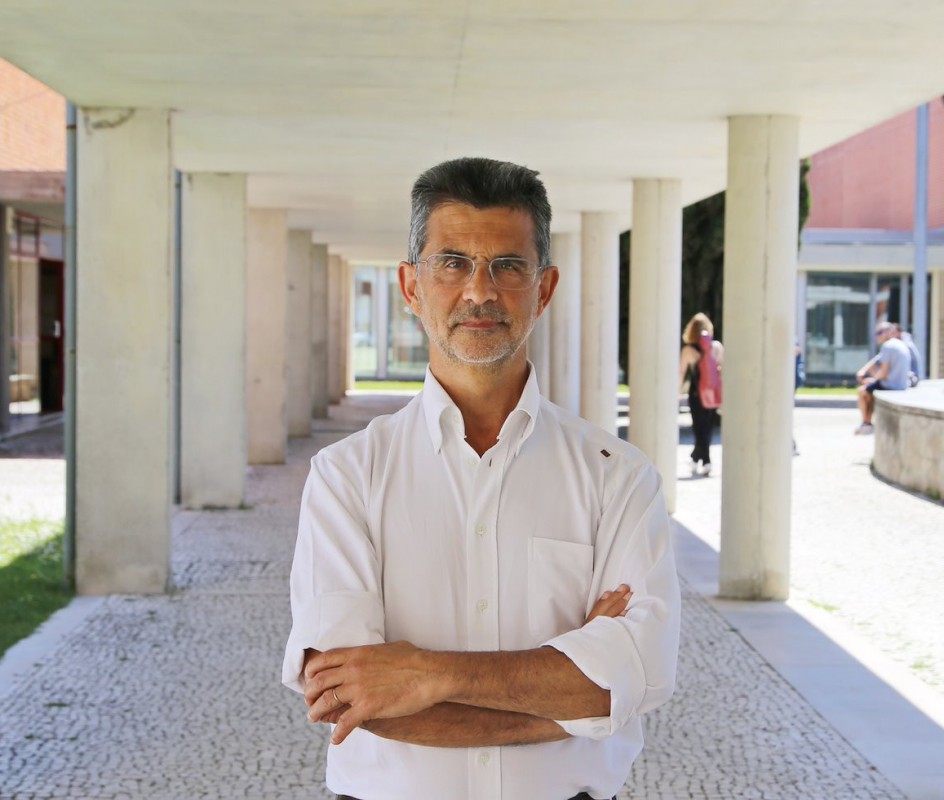 João Rocha honored with Alberto Romão Dias Award João Rocha honored with Alberto Romão Dias Award