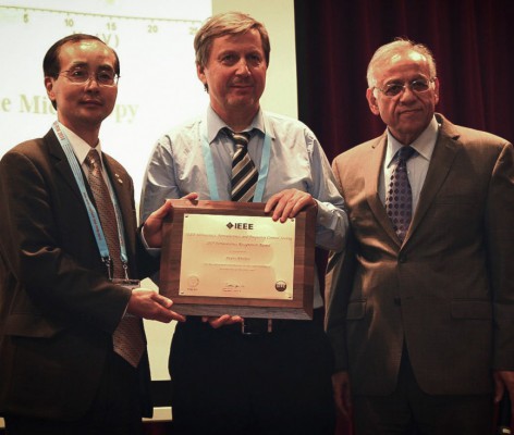 Andrei Kholkin won the Ferroelectrics Recognition Award Andrei Kholkin won the Ferroelectrics Recognition Award